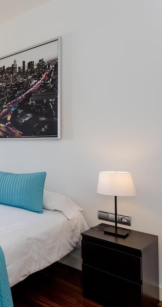 Unique Rentals-Seafront Luxe Suites برشلونة المظهر الخارجي الصورة